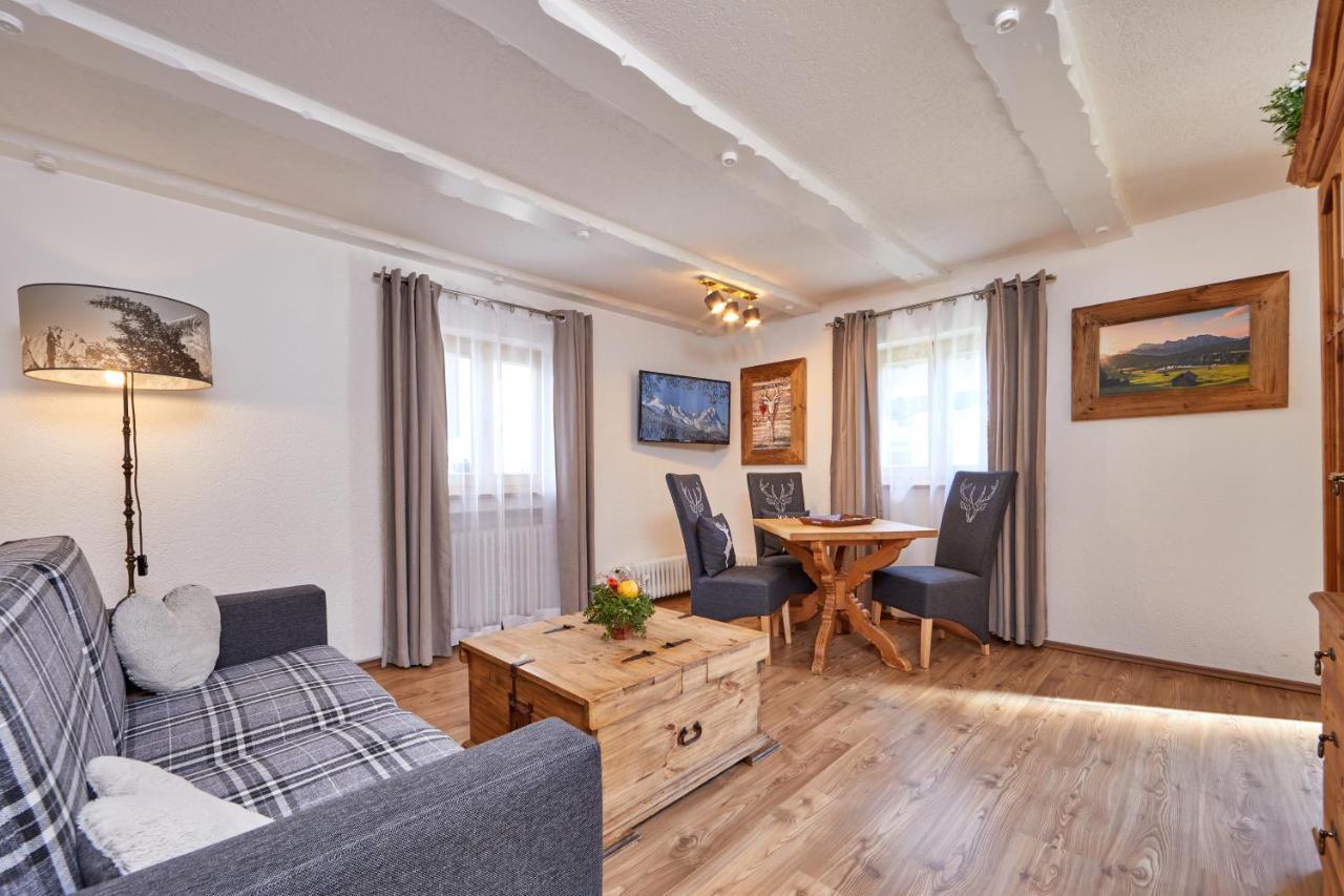Anna Apartment